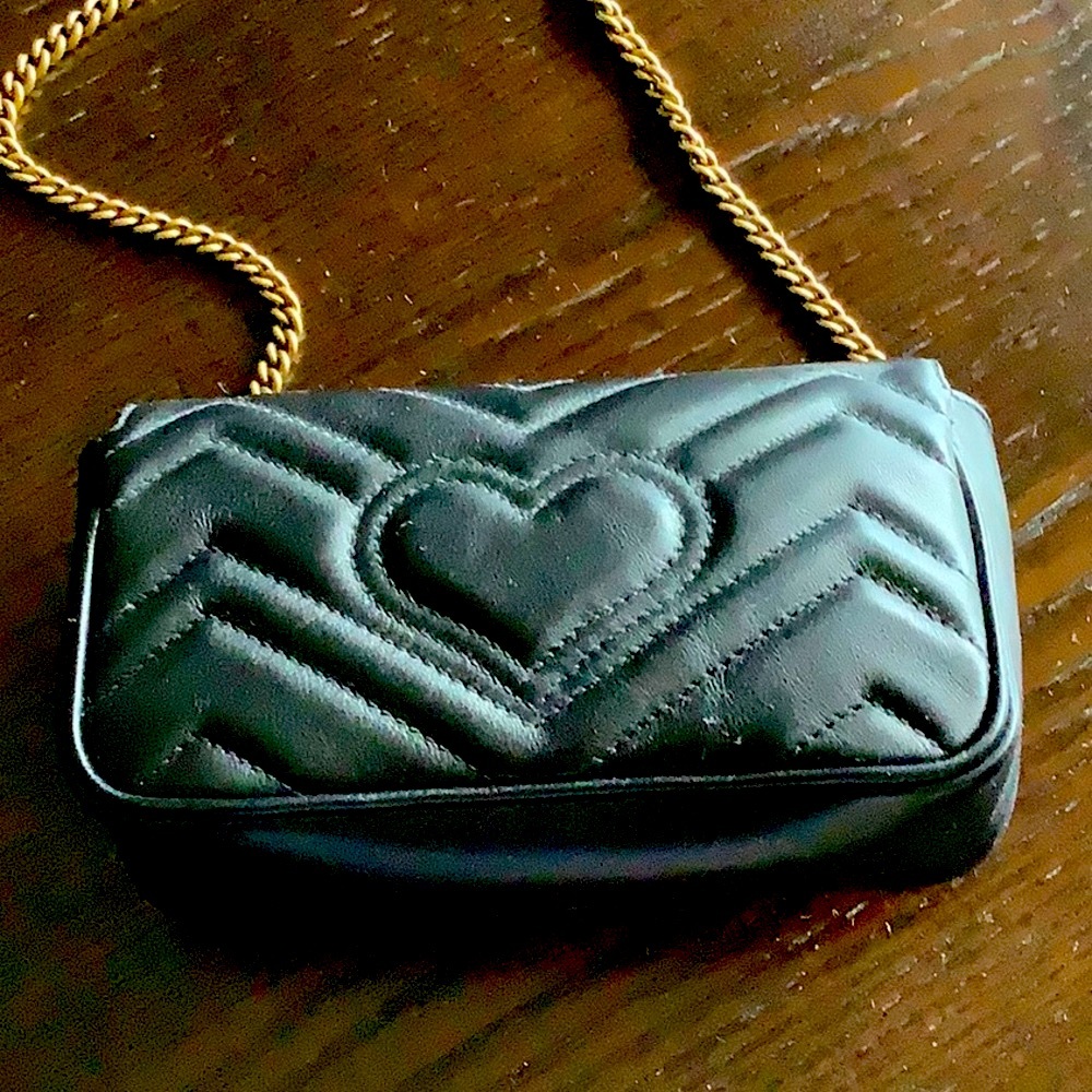Gucci GG Marmont leather super mini bag in black & gold - Picture 4 of 13